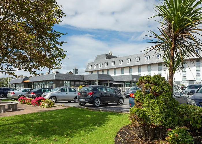Flannery'S Hotel